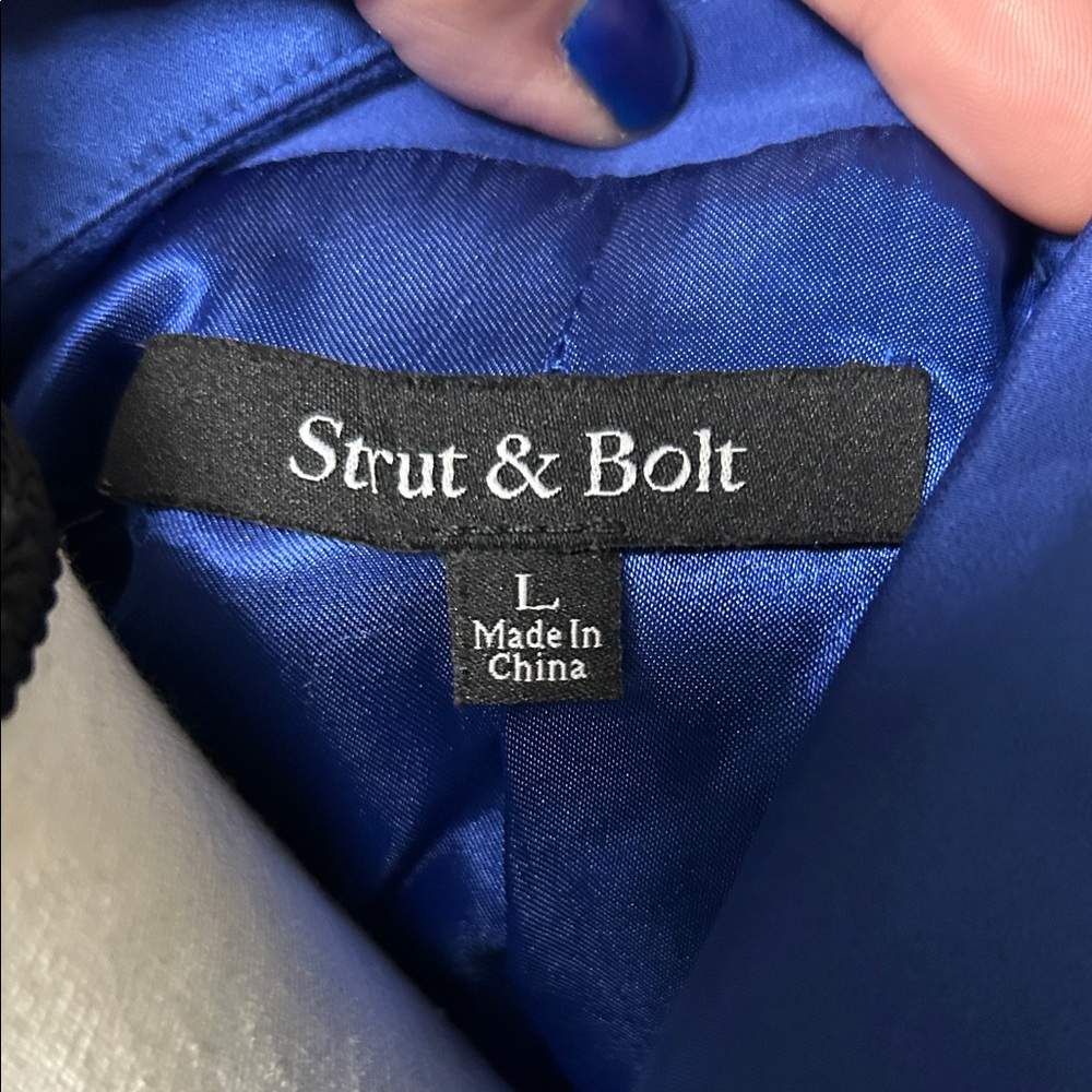 Elegant Blue Satin Blazer - Picture 5 of 6